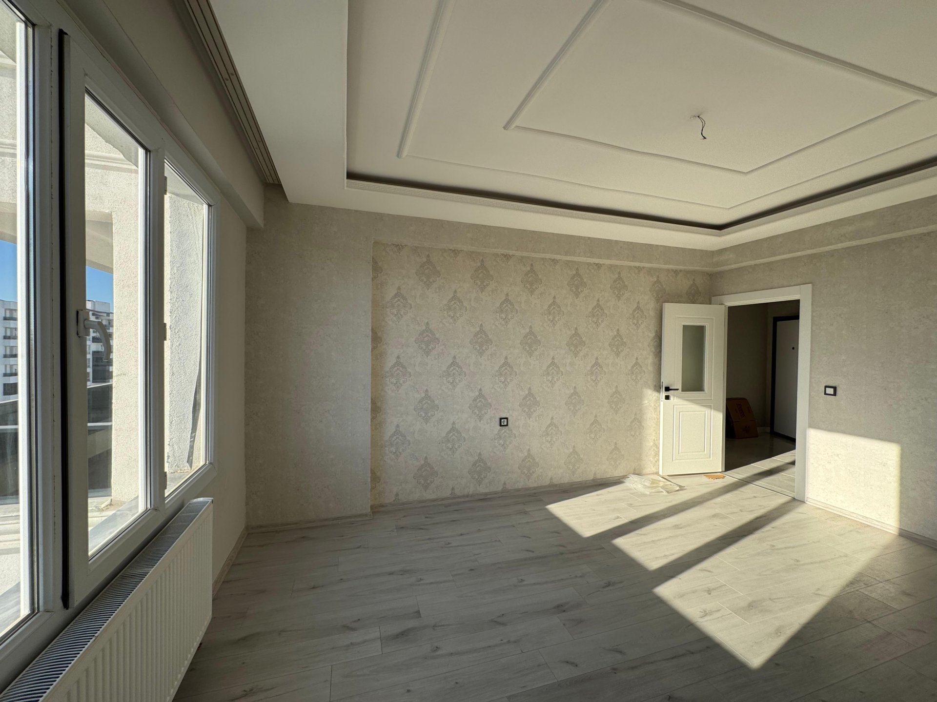 ÜÇKUYULARIN EN GÜZEL KONUMUNDA ACİİL SATILIK 3+1 BOŞ DAİRE