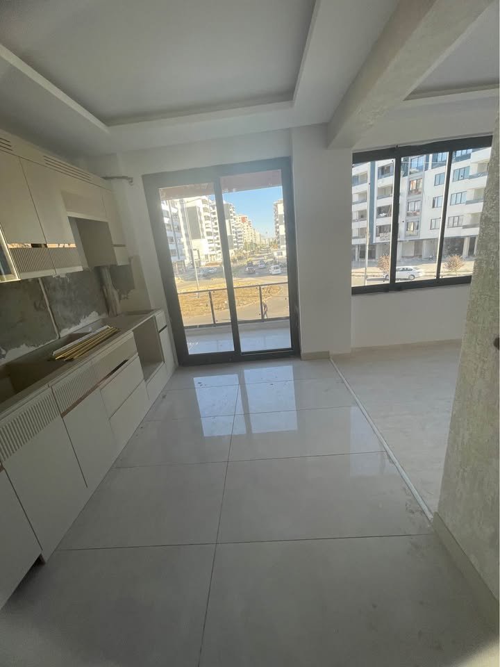 ÜÇ KUYULARDA İNŞAAT'AN SIFIR DAİRE