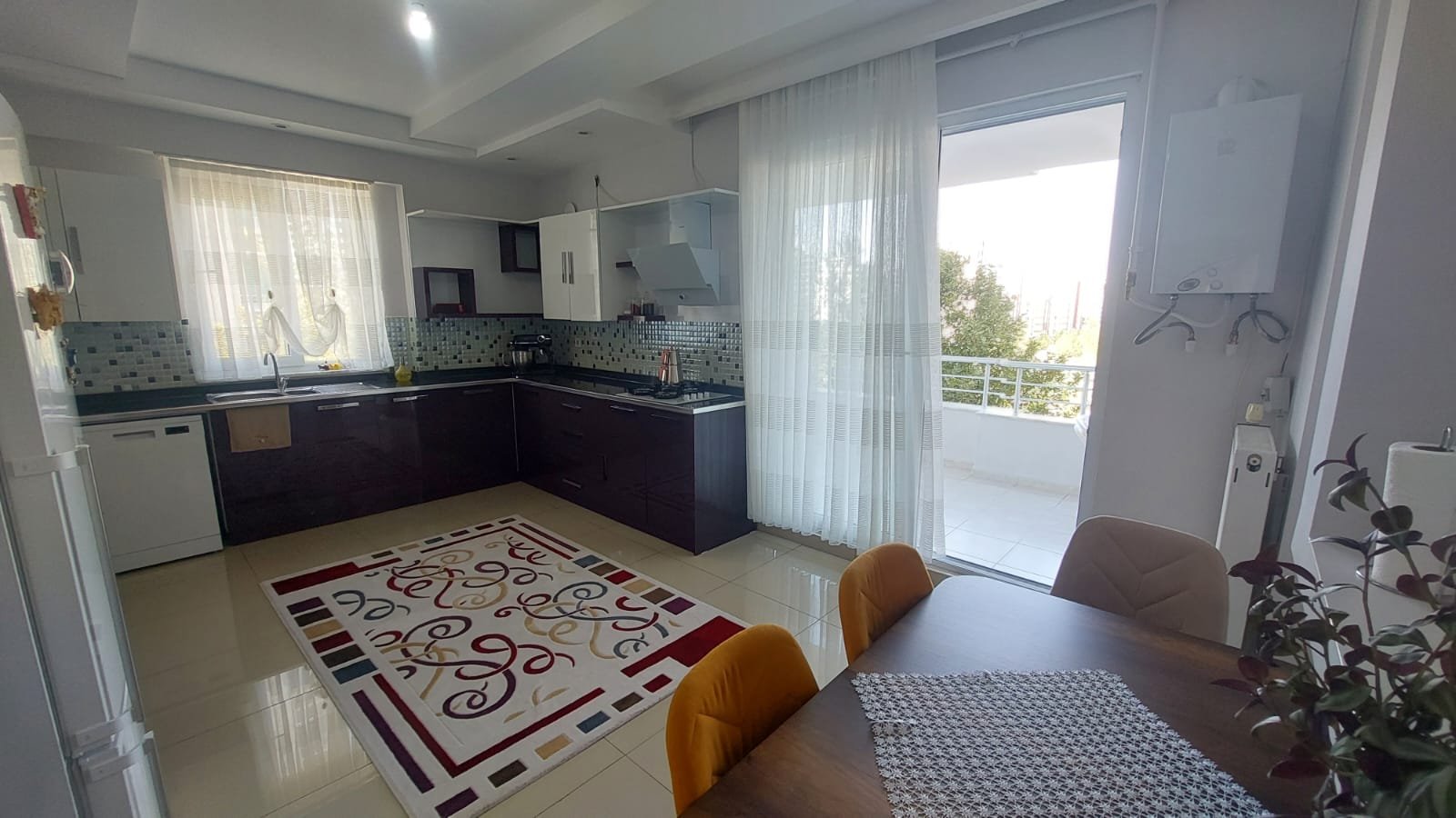 50'LİK YOL'DA SPOR PARKI MANZARALI LÜKS FULL BAKIMLI DAİREMİZ SATILIKTIR