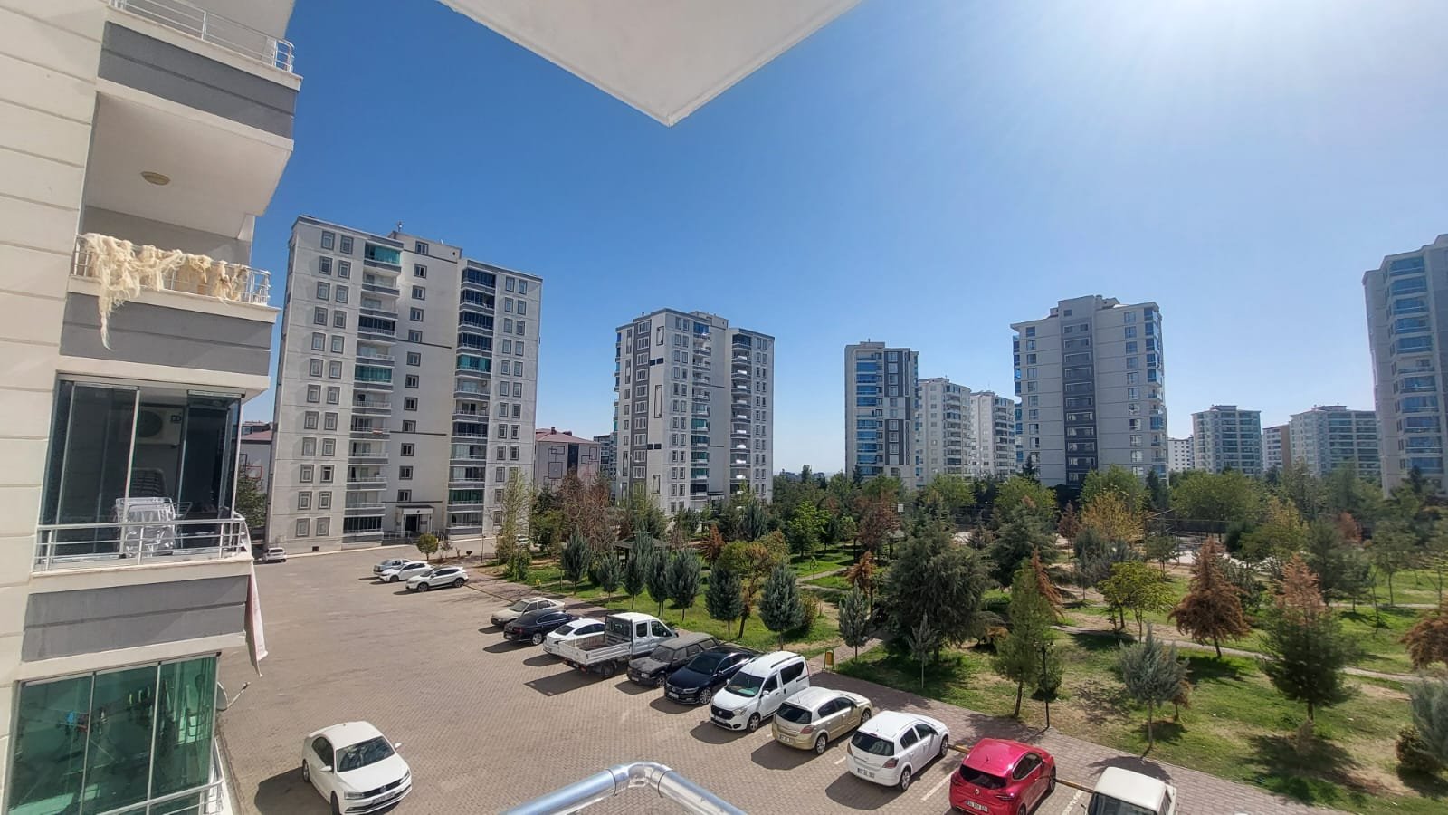 50'LİK YOL'DA SPOR PARKI MANZARALI LÜKS FULL BAKIMLI DAİREMİZ SATILIKTIR