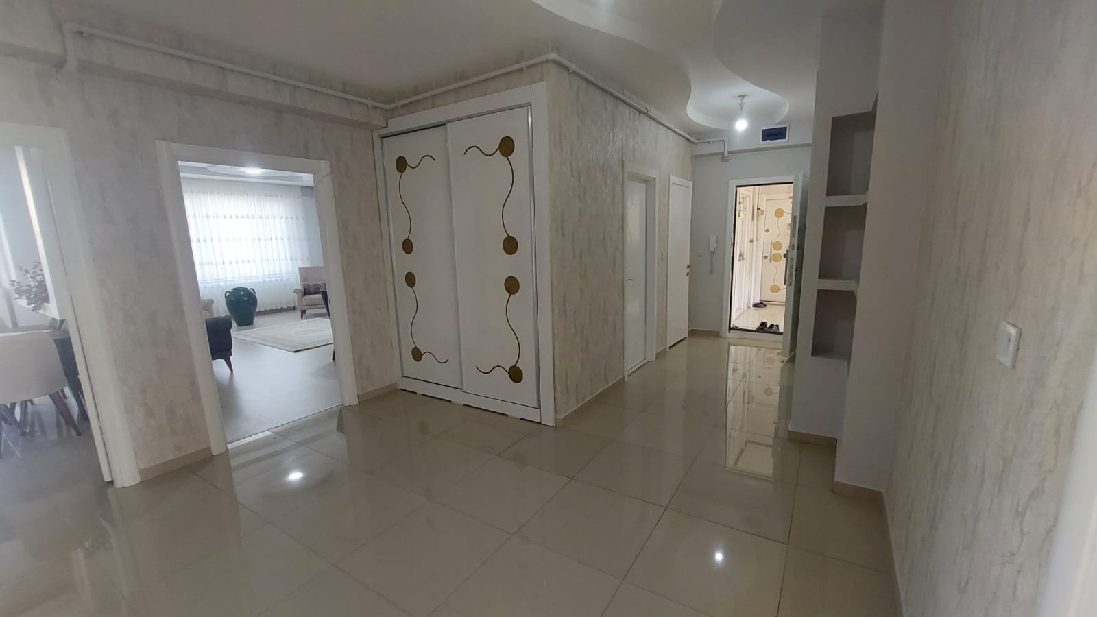 50'LİK YOL'DA SPOR PARKI MANZARALI LÜKS FULL BAKIMLI DAİREMİZ SATILIKTIR