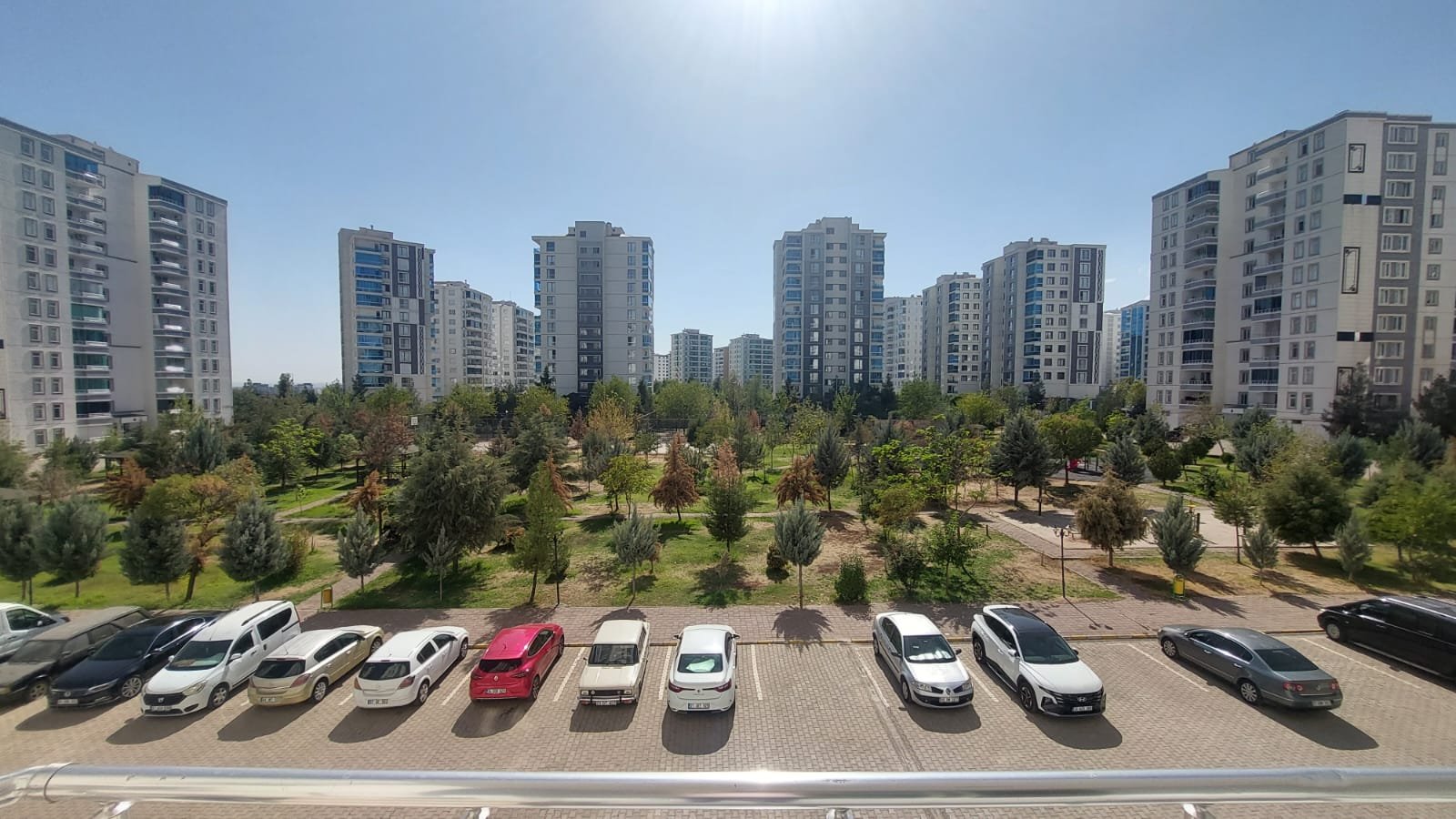 50'LİK YOL'DA SPOR PARKI MANZARALI LÜKS FULL BAKIMLI DAİREMİZ SATILIKTIR