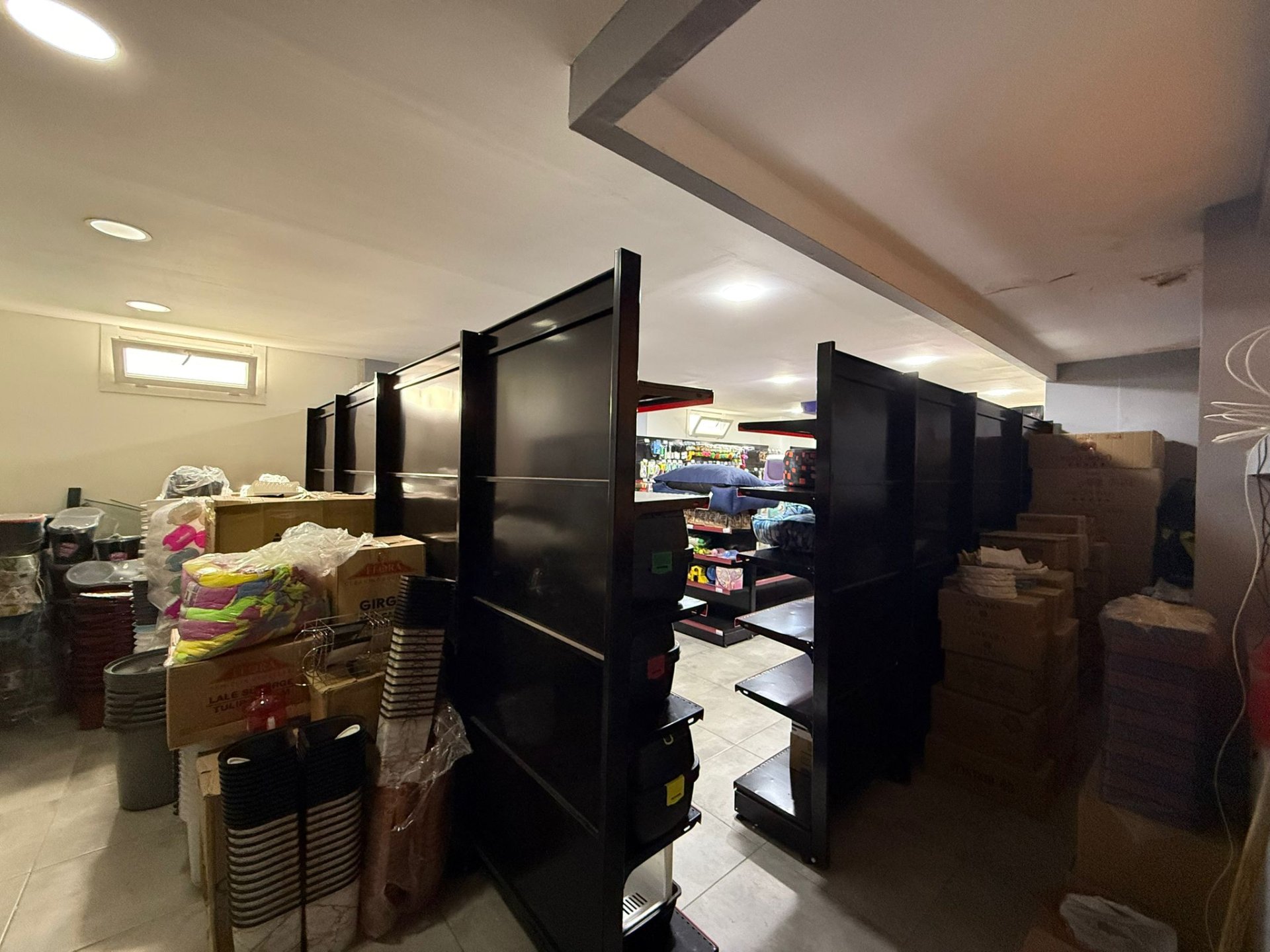 MAKROLİFE'TAN NEWROZ PARK KARŞISI SATILIK DÜKKAN FIRSATI !!!