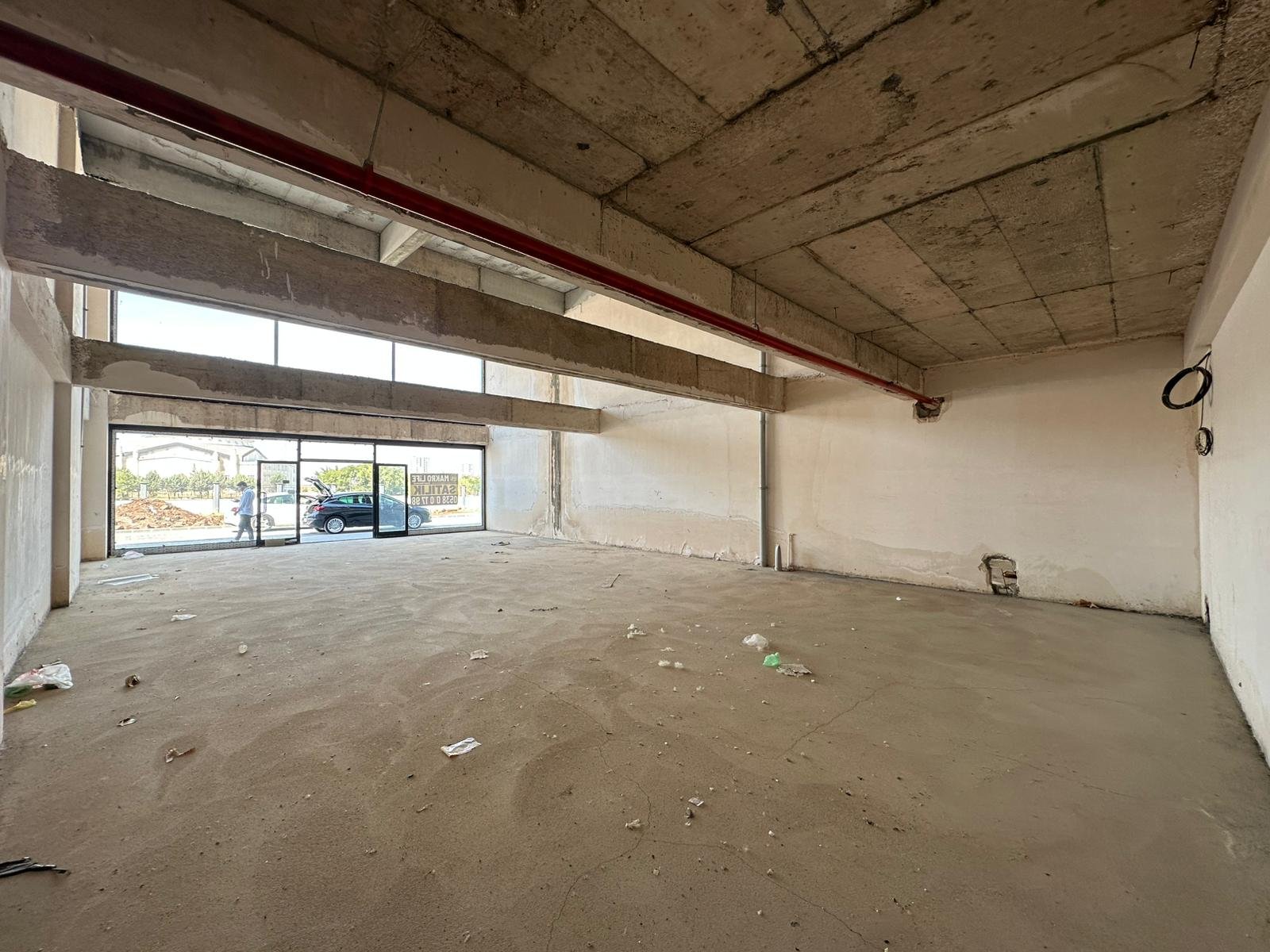 ARAŞTIRMA HASTANESİ YANINDA AY YAPI OFFICE ALTINDA SATILIK YATIRIMLIK DÜKKAN!