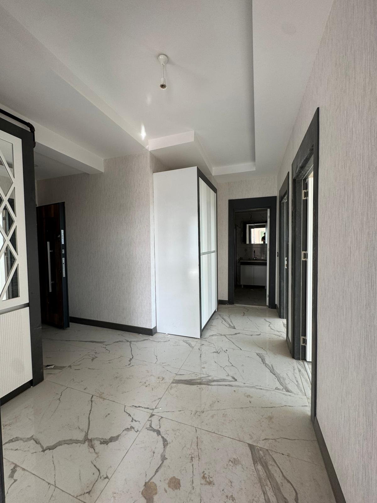 ACİL SATILIK 450 EVLER'DE SIFIR HAZIR 2+1 LÜX DAİRE