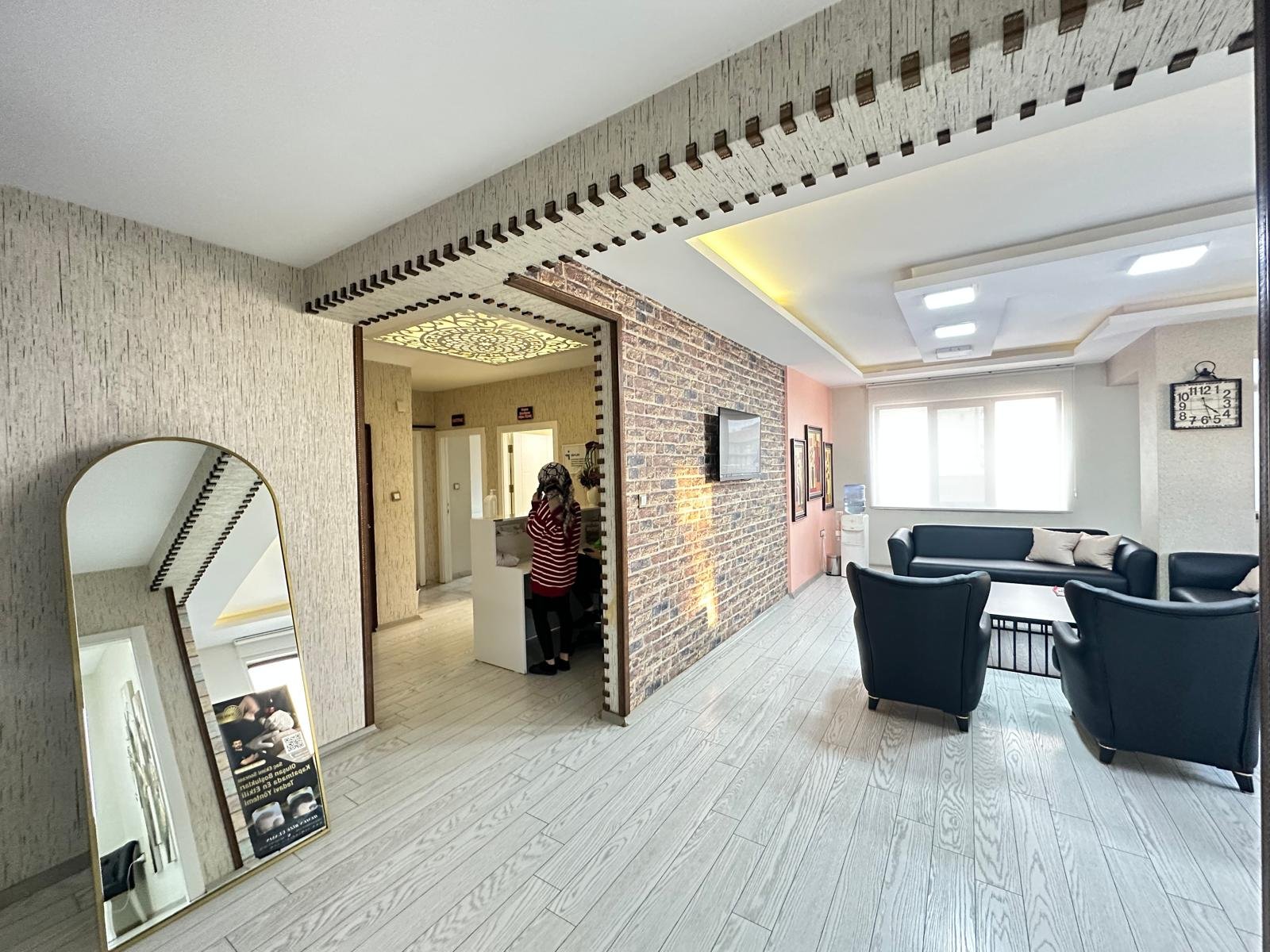 YENİŞEHİR OFİS DE 3+1 KİRALIK LÜKS PLAZA