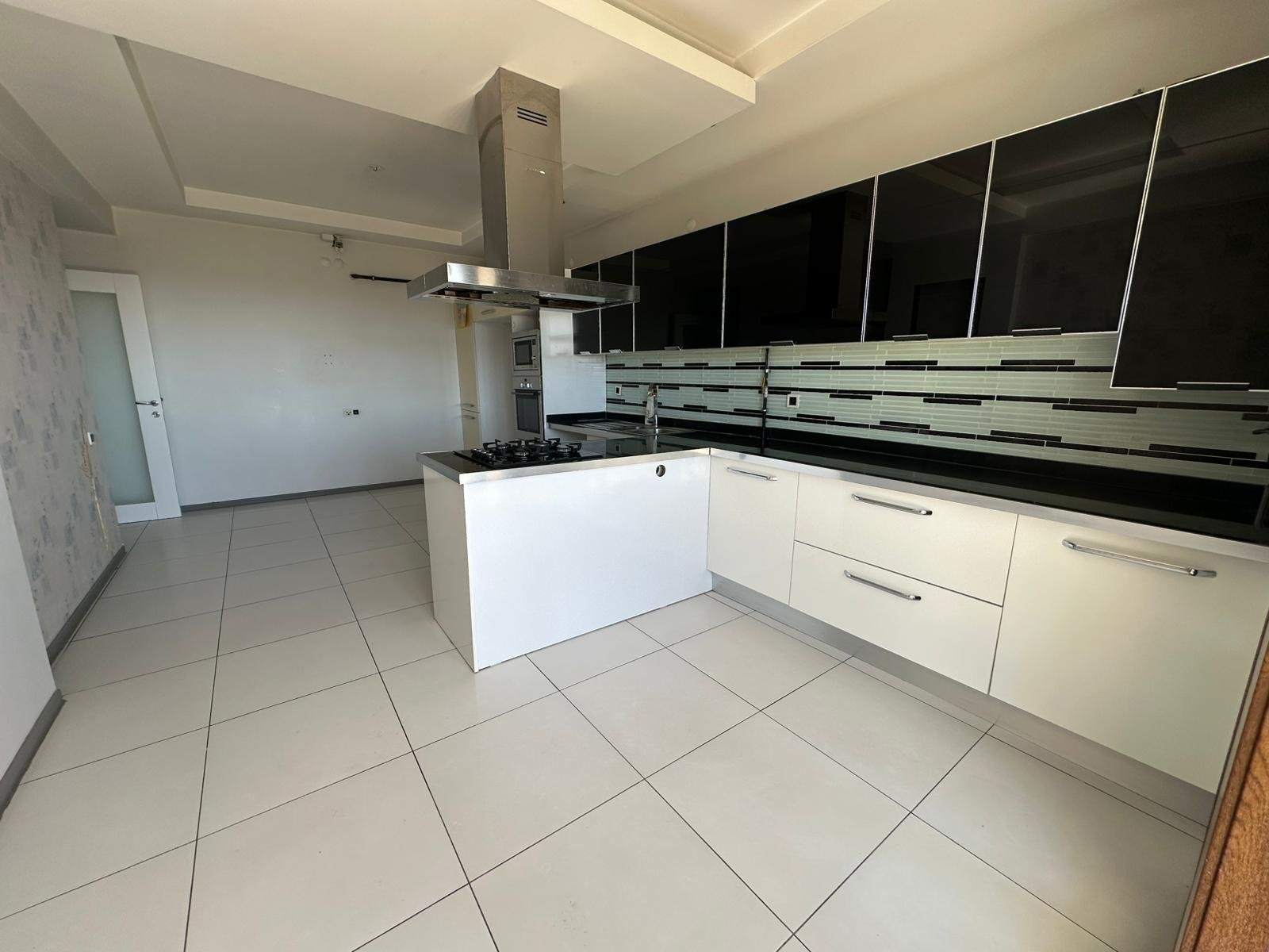 RADİSON KARŞISINDA FULL MANZARALI 4,5+1 BOŞ DAİRE