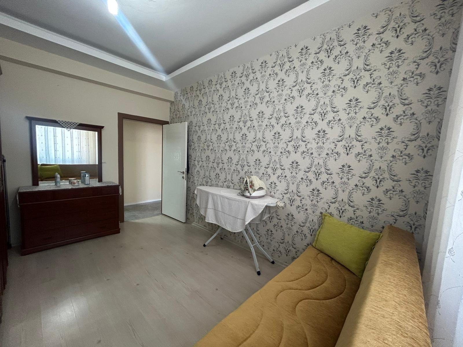 BAĞCILAR AHMET KAYA CADDESİNDE 2+1