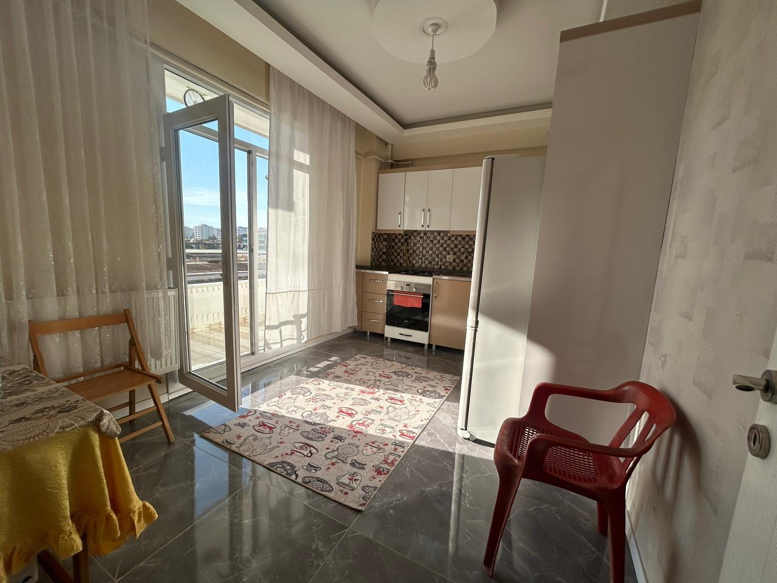 BAĞCILAR AHMET KAYA CADDESİNDE 2+1