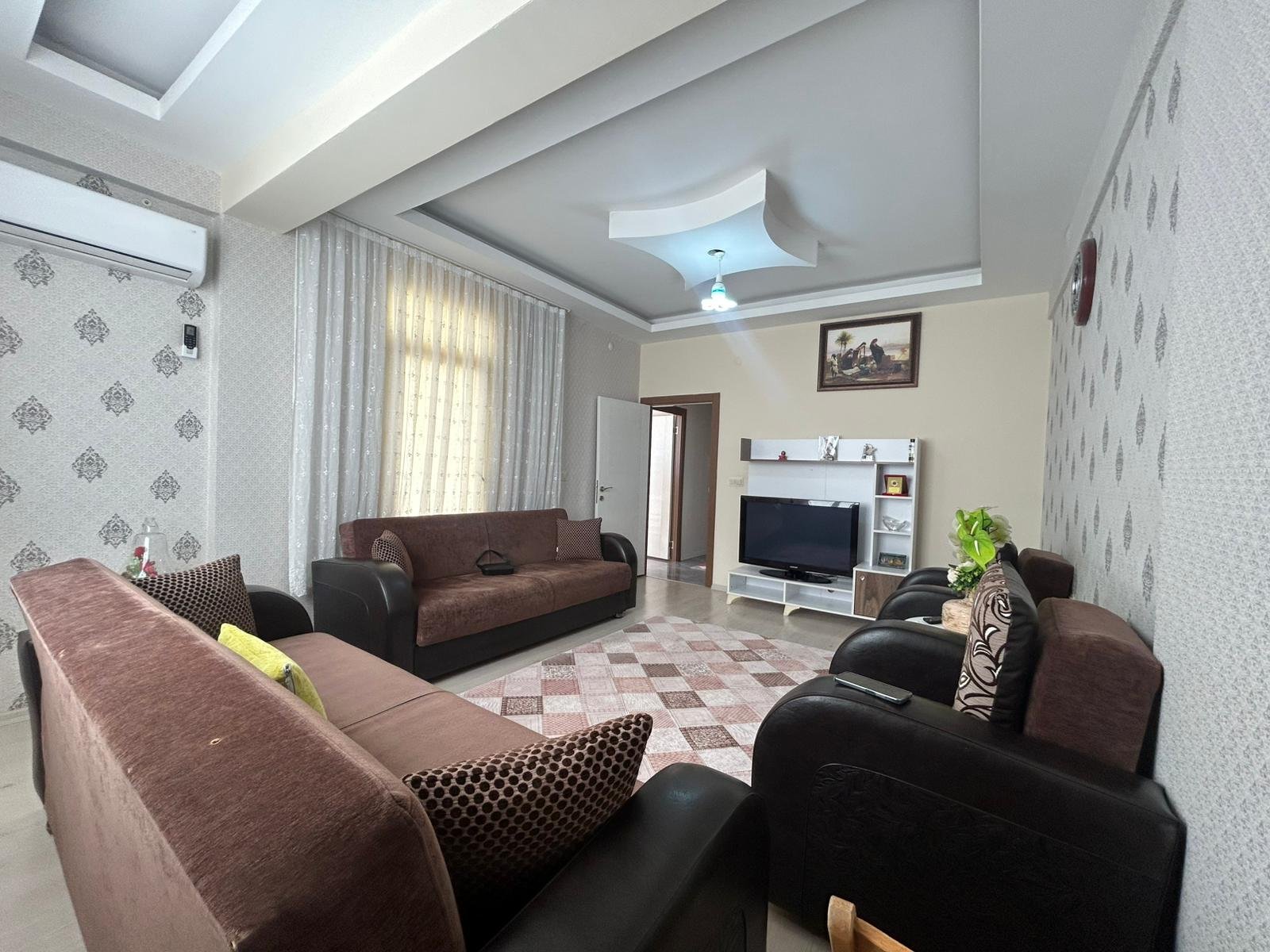BAĞCILAR AHMET KAYA CADDESİNDE 2+1