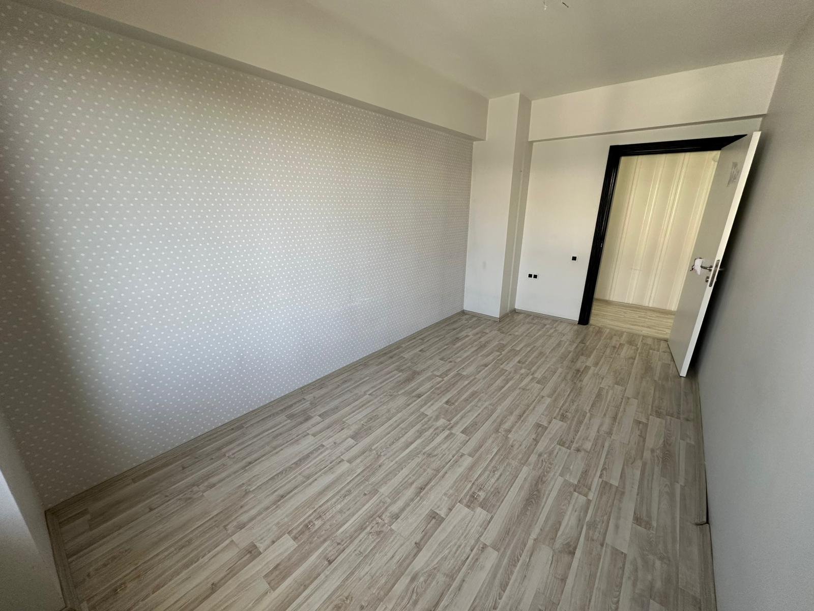 RADİSON KARŞISINDA FULL MANZARALI HAVUZLU 4,5+1 BOŞ DAİRE