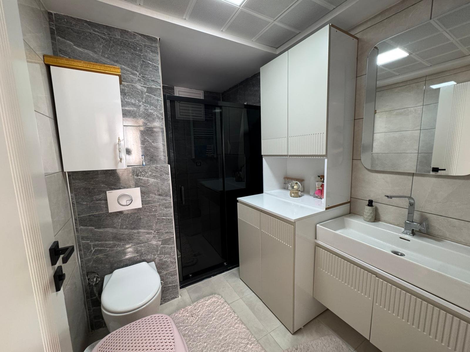 ÜÇ KUYULARDA RENSA KALİTESİYLE 3.5+1 LÜKS DAİREMİZ SATIŞTADIR