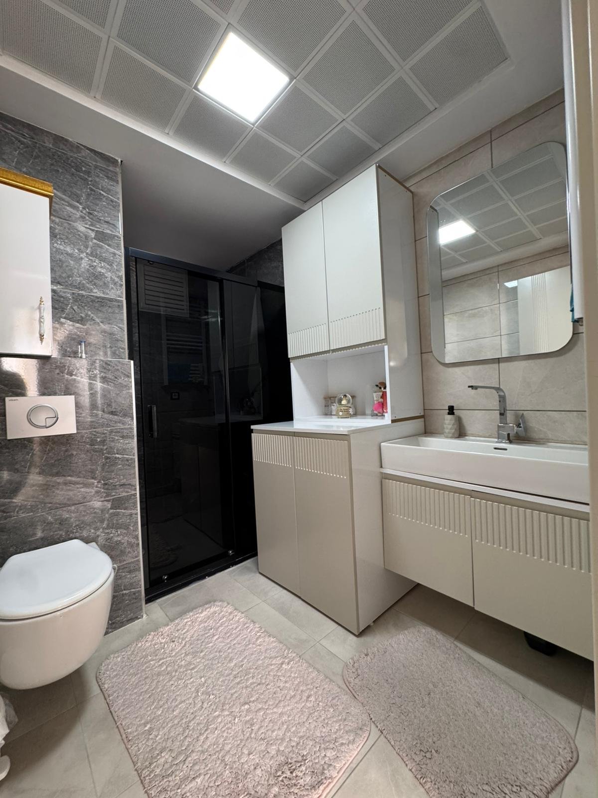 ÜÇ KUYULARDA RENSA KALİTESİYLE 3.5+1 LÜKS DAİREMİZ SATIŞTADIR