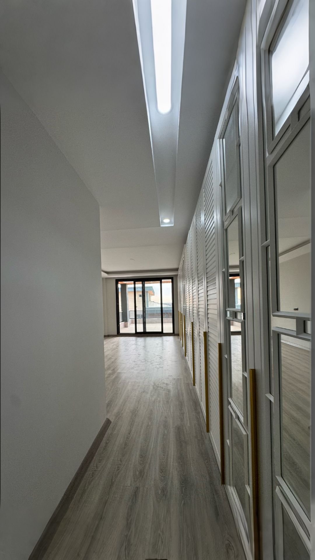 KENT ORMAN ARKASI HAVUZLU TRİPLEKS 6+1 LÜKS VİLLA