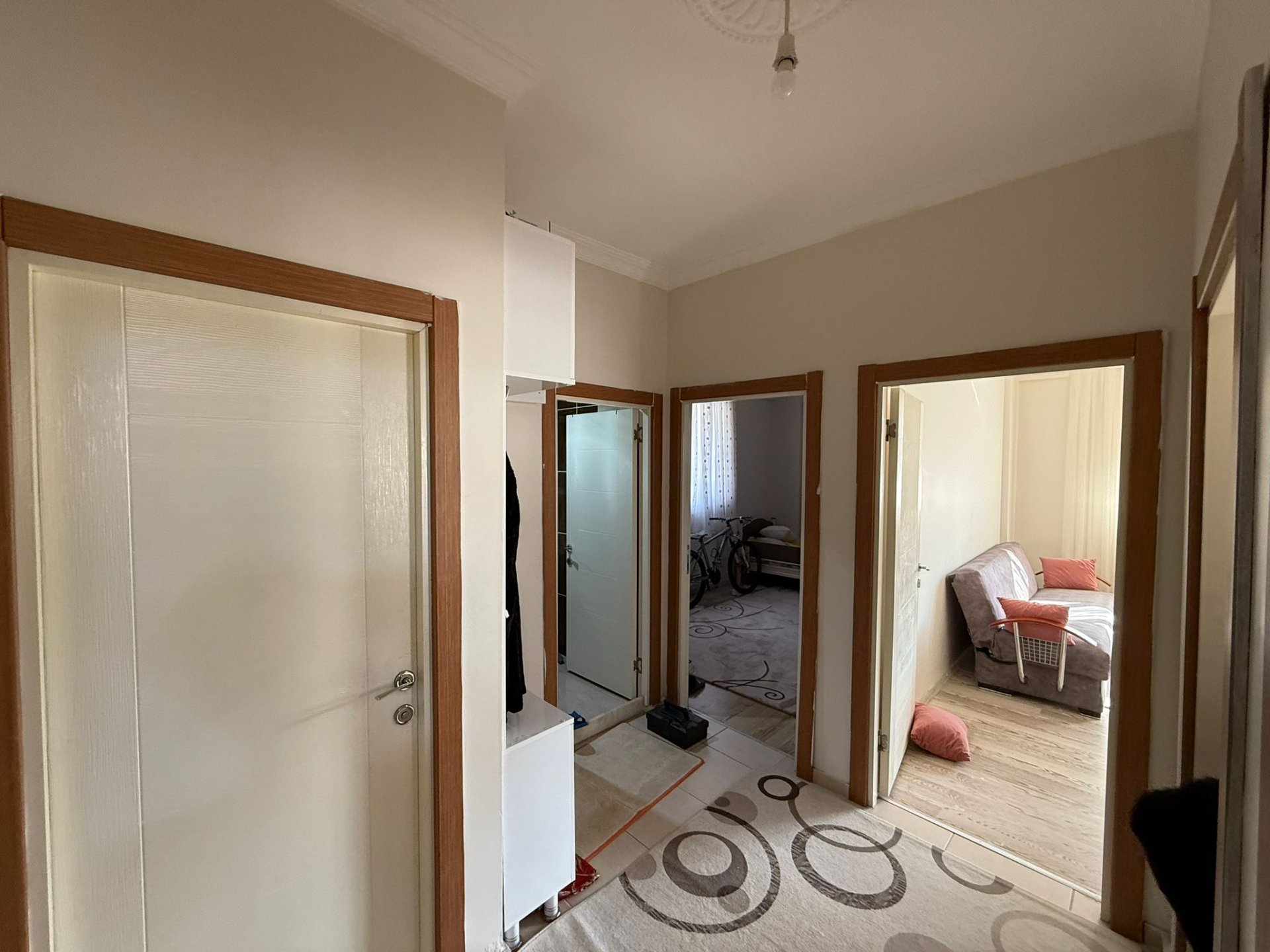 BAĞCILAR DEMETEVLER CİVARI 2+1 SATILIK DAİRE