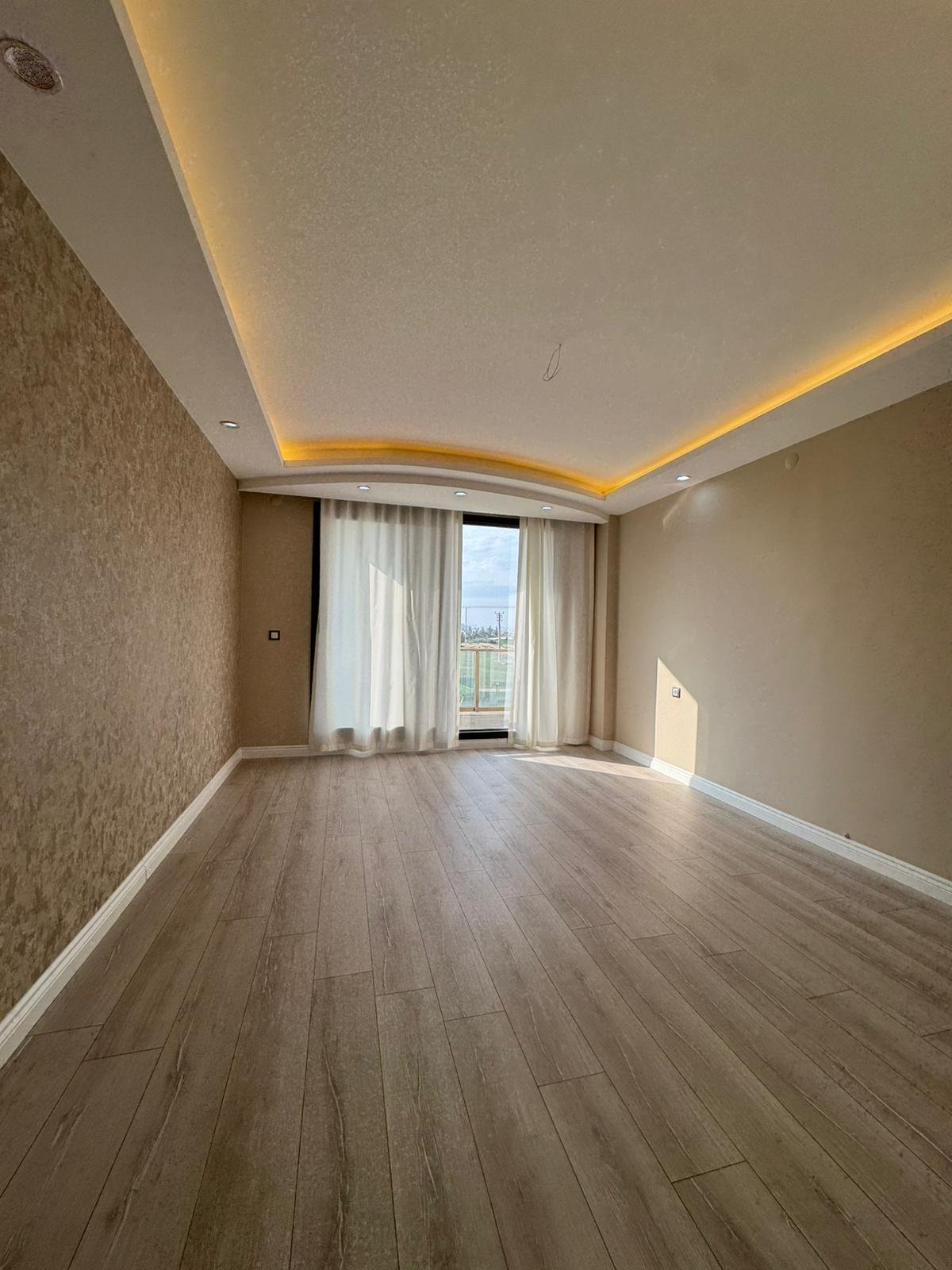 KENT ORMAN ARKASINDA ACİL SATILIK TRİPLEKS