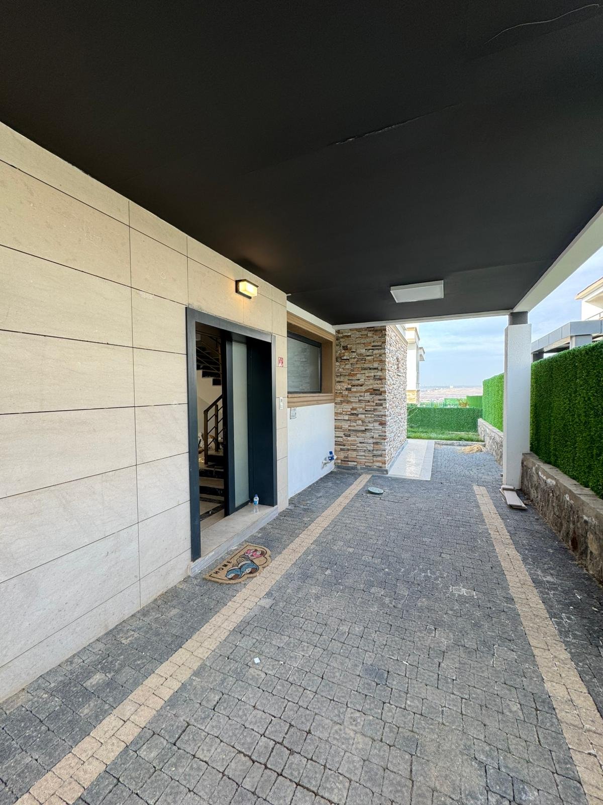 KENT ORMAN ARKASINDA ACİL SATILIK TRİPLEKS