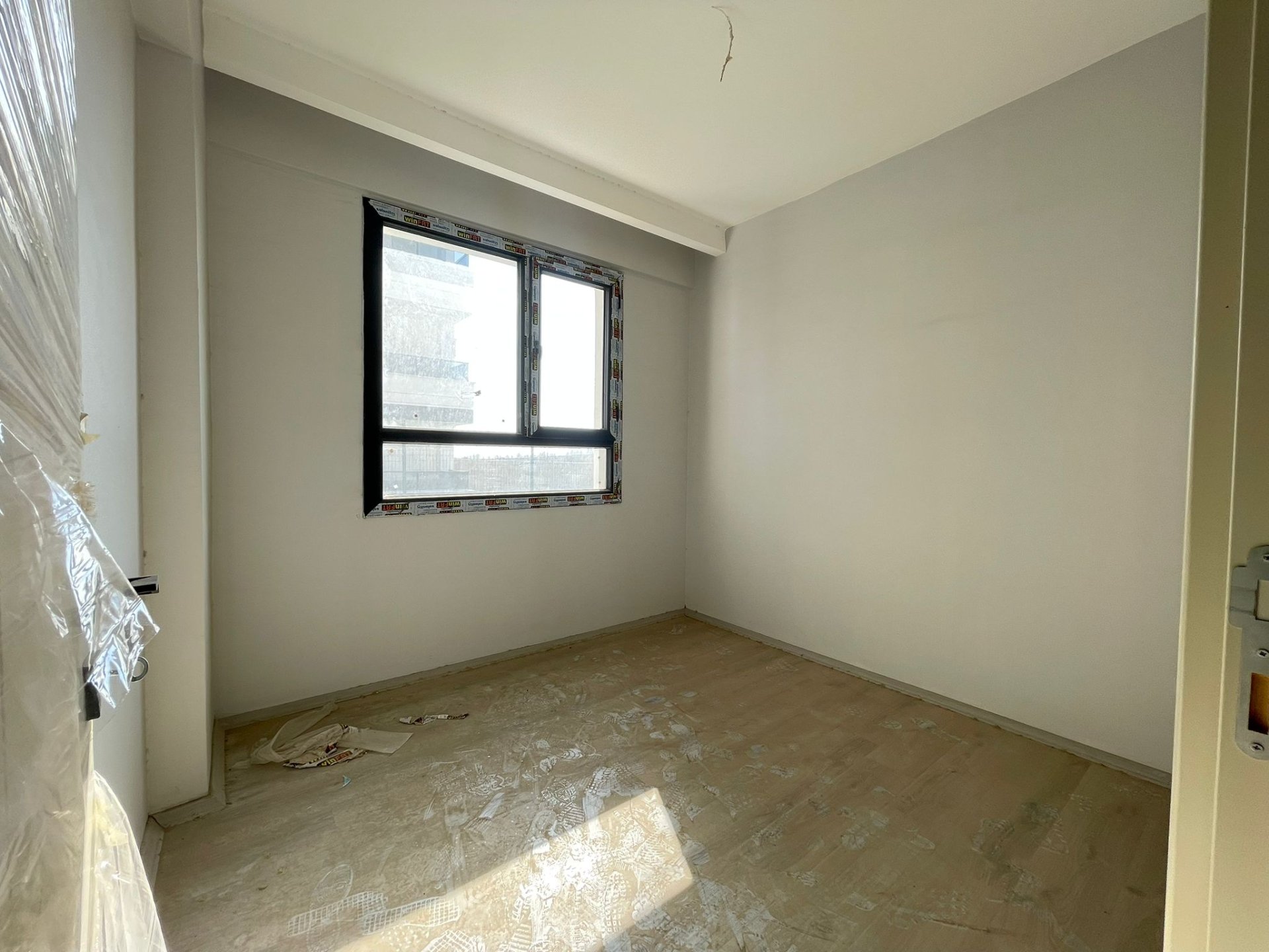 TEKNOKENT ARKASINDA ACİL SATILIK 2,5+1 DAİRE!